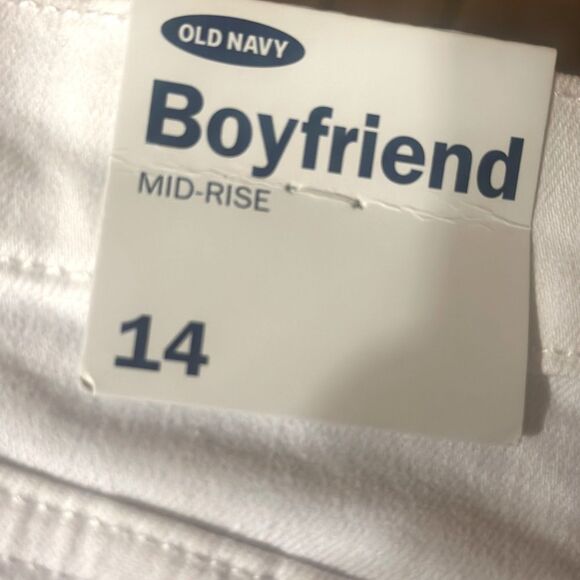 Old Navy Boyfriend Mid-Rise White Jeans Size 14 NWT 📦 - Picture 3 of 9
